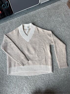lululemon athletica Neutral Beige V-Neck Sweater with Cream Trim